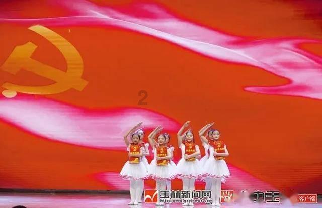 逃离诡异的森林